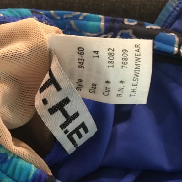 T.H.E. Women’s size 14 Tropical Color Swimsuit - Picture 2 of 4